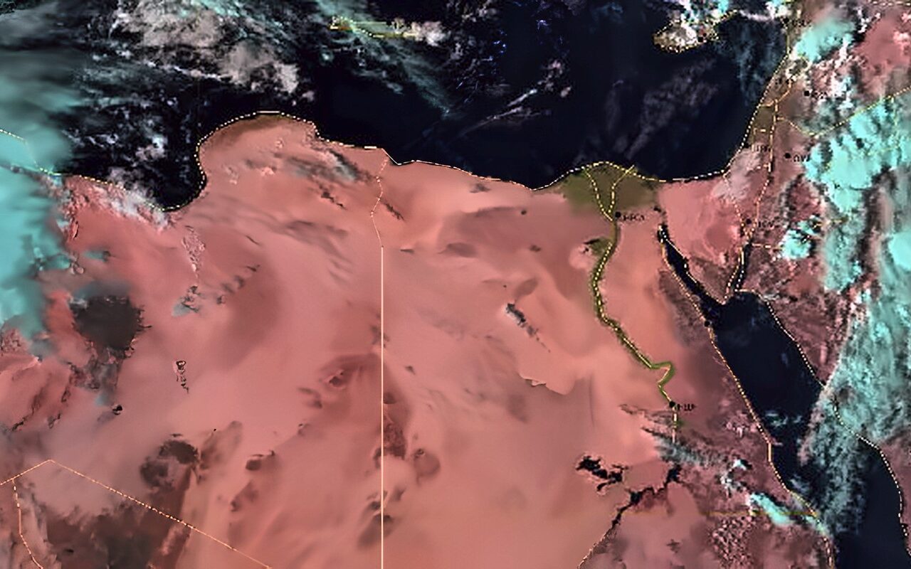 سحب رعدية تغطي الصحراء الشرقية وأمطار تتقدم ببعض المحافظات| حالة الطقس