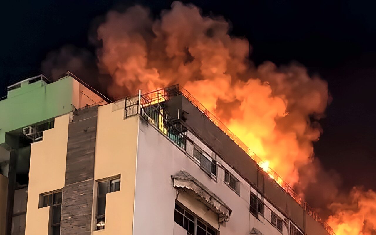 ماس كهربائي بوحدات التبريد، المعاينة الأولية تكشف سبب حريق مدرسة النيل جاردن بأوسيم