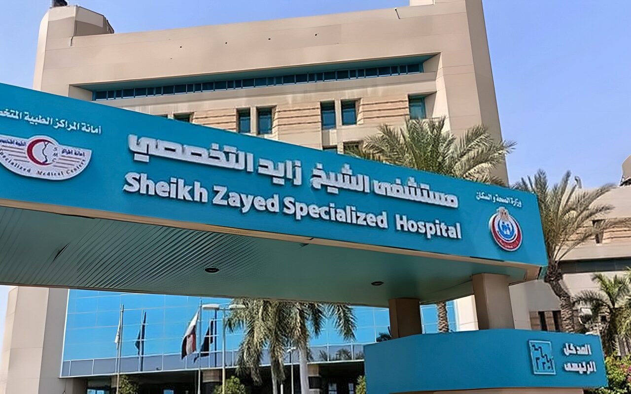 في 4 ساعات، فريق جراحة القلب والصدر بمستشفى الشيخ زايد ينجح في استبدال صمامين لمريضة