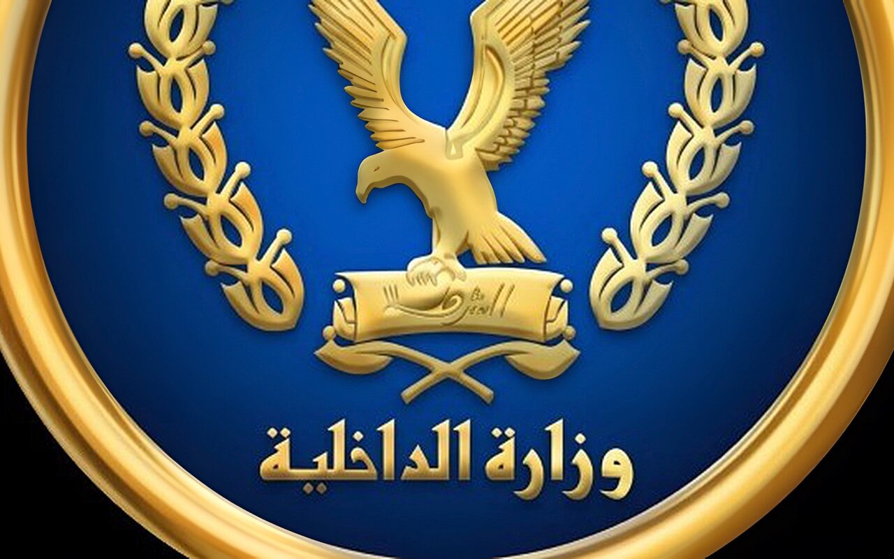 تفاصيل جديدة لمشاجرة سنرو بالفيوم تكشف تجمع عدد من الأشخاص على شقيقة الشاب المتهم بالتعدي على فتاتين