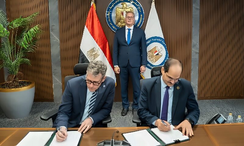 توقيع اتفاقية جديدة للبحث عن الغاز الطبيعي والزيت الخام واستغلالهما بالبحر المتوسط