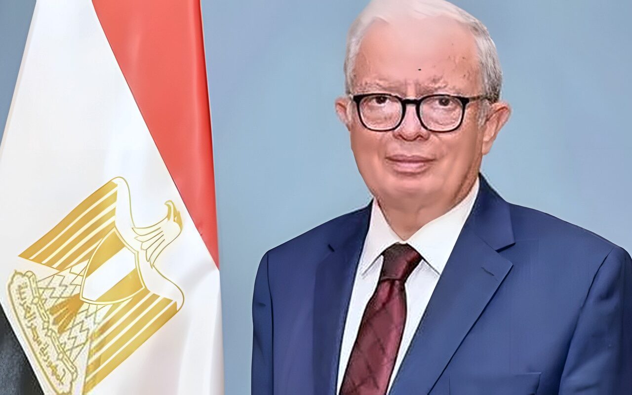 نائب رئيس الوزراء للشؤون الاقتصادية يهنئ وزير الدفاع بمناسبة الذكرى ‎الـ53 لنصر أكتوبر المجيد