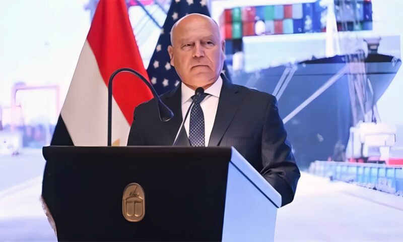 كامل الوزير: شبكة طرق بطول 31 ألف كيلو و8 ممرات لوجستية لدعم التنمية