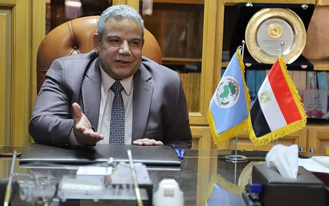 كلية الدراسات الإفريقية العليا بجامعة القاهرة ترفع رصيد اعتمادها الدولي إلى 5 شهادات آيزو
