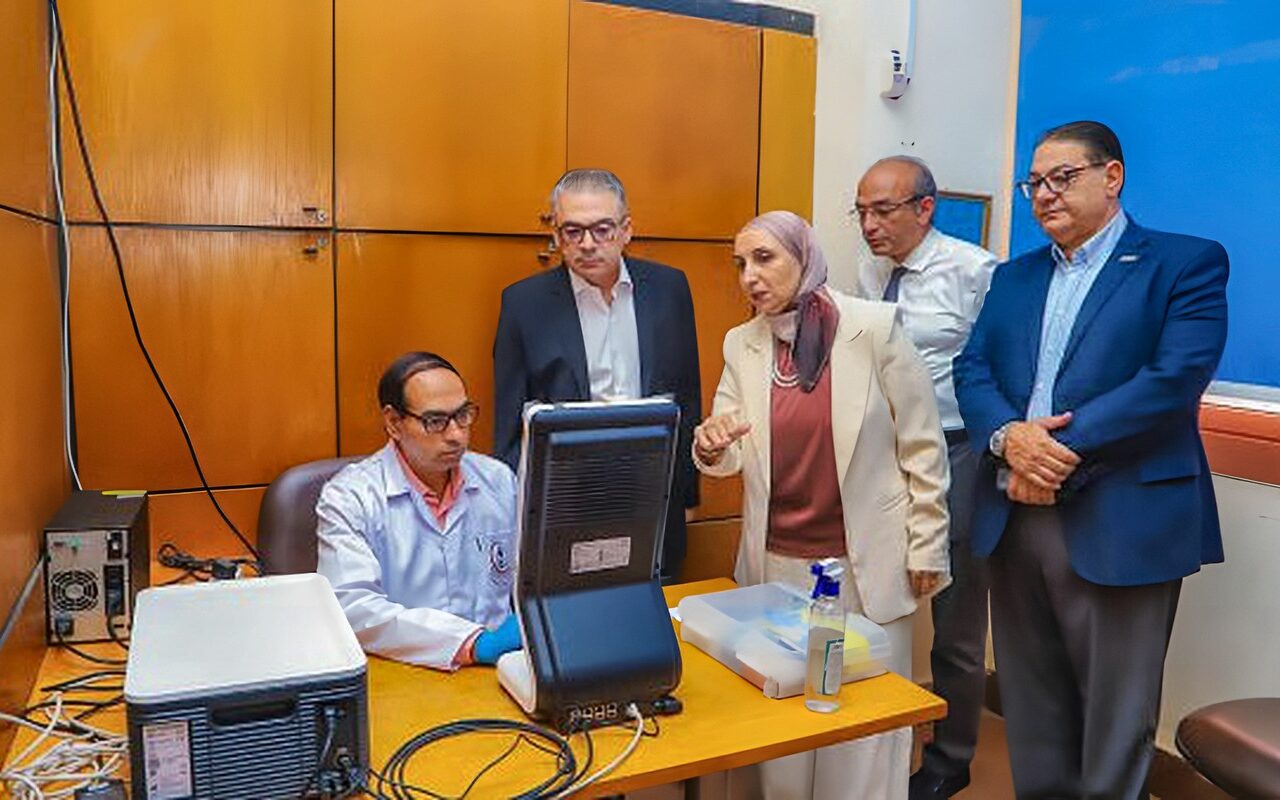 جامعة عين شمس تفتتح وحدة الباثولوجيا الجزيئية لدعم التشخيص الدقيق والعلاجات الموجهة للأورام