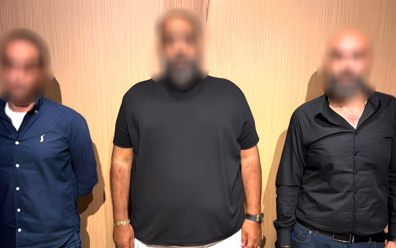 نظر محاكمة إسماعيل دولار وآخرين في واقعة مشاجرة كافيهات المقطم.. بعد قليل