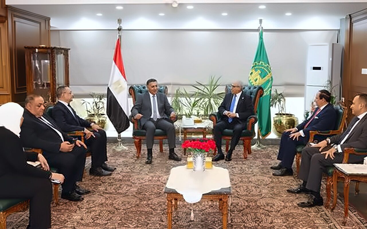 محافظ القليوبية يستقبل رئيس مجلس الدولة ويؤكد دعم التعاون وتطوير الخدمات المقدمة للمواطنين