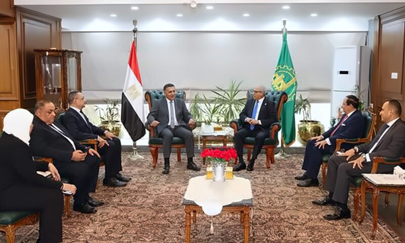 محافظ القليوبية يستقبل رئيس مجلس الدولة ويؤكد دعم التعاون وتطوير الخدمات المقدمة للمواطنين