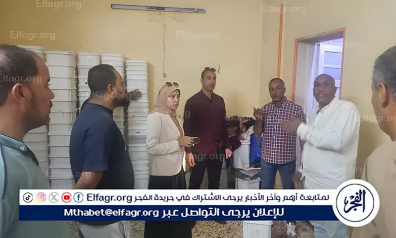 محافظ أسيوط: تسوية طرق قرى مركز الفتح وضبط مصنع لتعبئة المواد الغذائية بمنفلوط