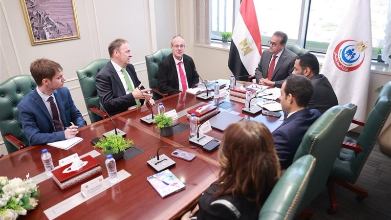 مرشح بلجيكا لرئاسة «الصحة العالمية» يشيد بإنجازات مصر الصحية ويطرح رؤية جديدة للتعاون