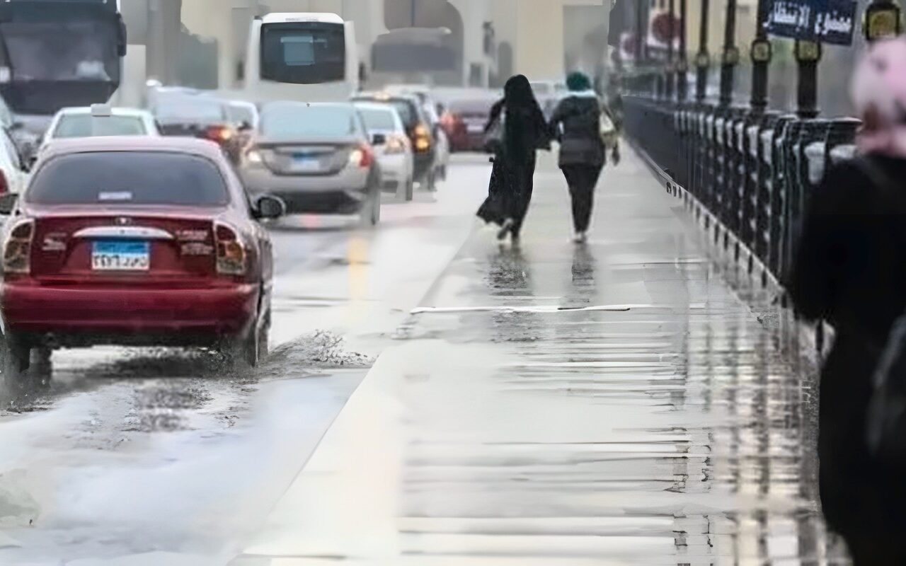 الأرصاد تحذر من تقلبات طقس اليوم.. أمطار بمناطق جديدة وانخفاض الحرارة