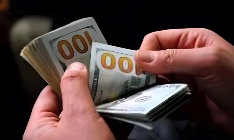 دون تغيير.. سعر الدولار في البنوك الآن