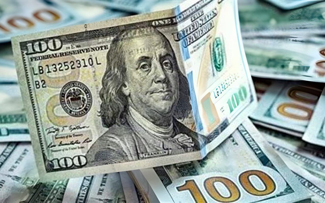 مفاجأة في سعر الدولار اليوم الأربعاء قبل عطلة البنوك