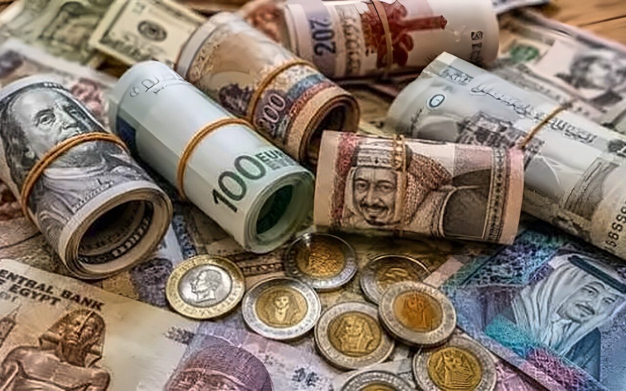 الدولار وصل كام؟ أسعار العملات الأجنبية والعربية اليوم الخميس