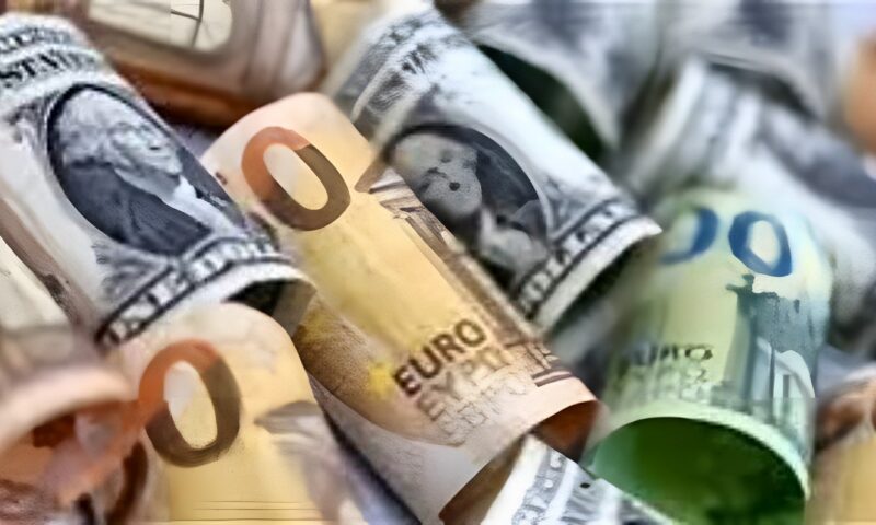 دون تغيير.. سعر العملات الأجنبية الدولار واليورو الآن