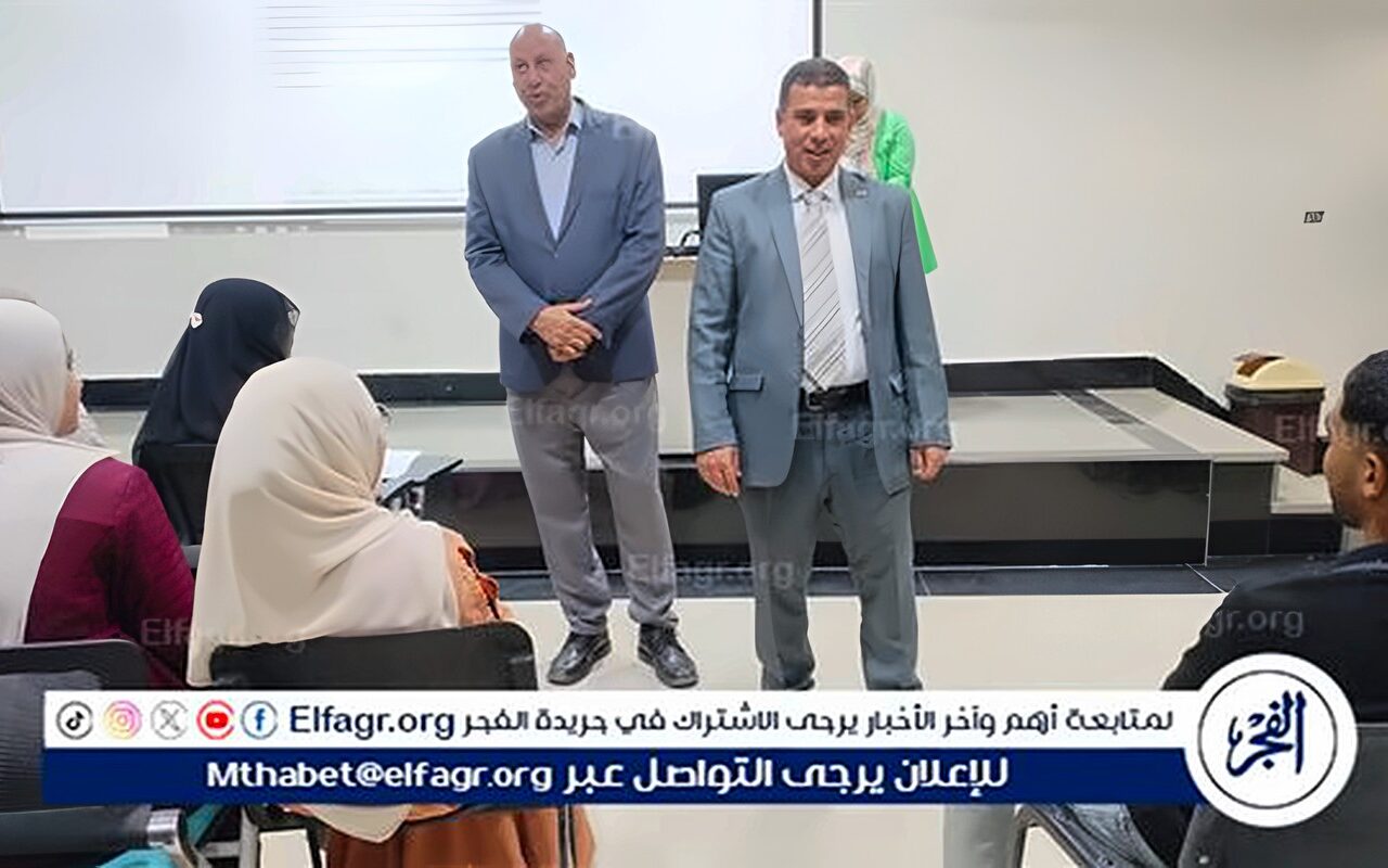 رئيس جامعة أسيوط الجديدة التكنولوجية يتفقد انتظام العملية التعليمية بالجامعة