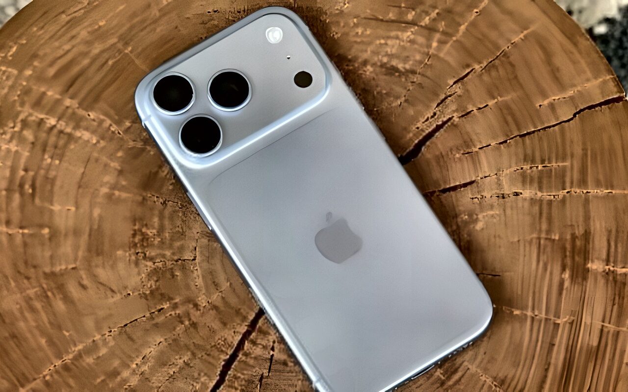 آبل تؤكد وجود خلل في هاتف iPhone 18 Pro Max.. ما القصة؟