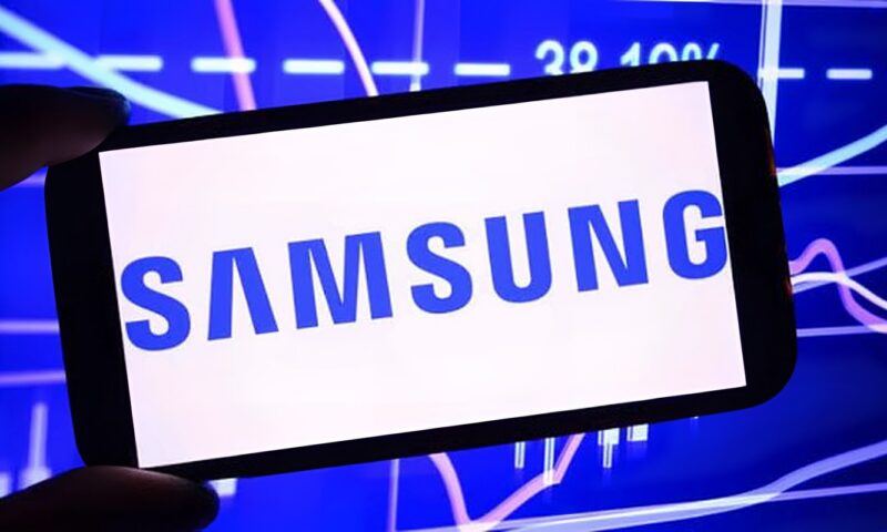 لماذا تستعد سامسونج لخفض إنتاج الهواتف الذكية بنسبة 30%؟