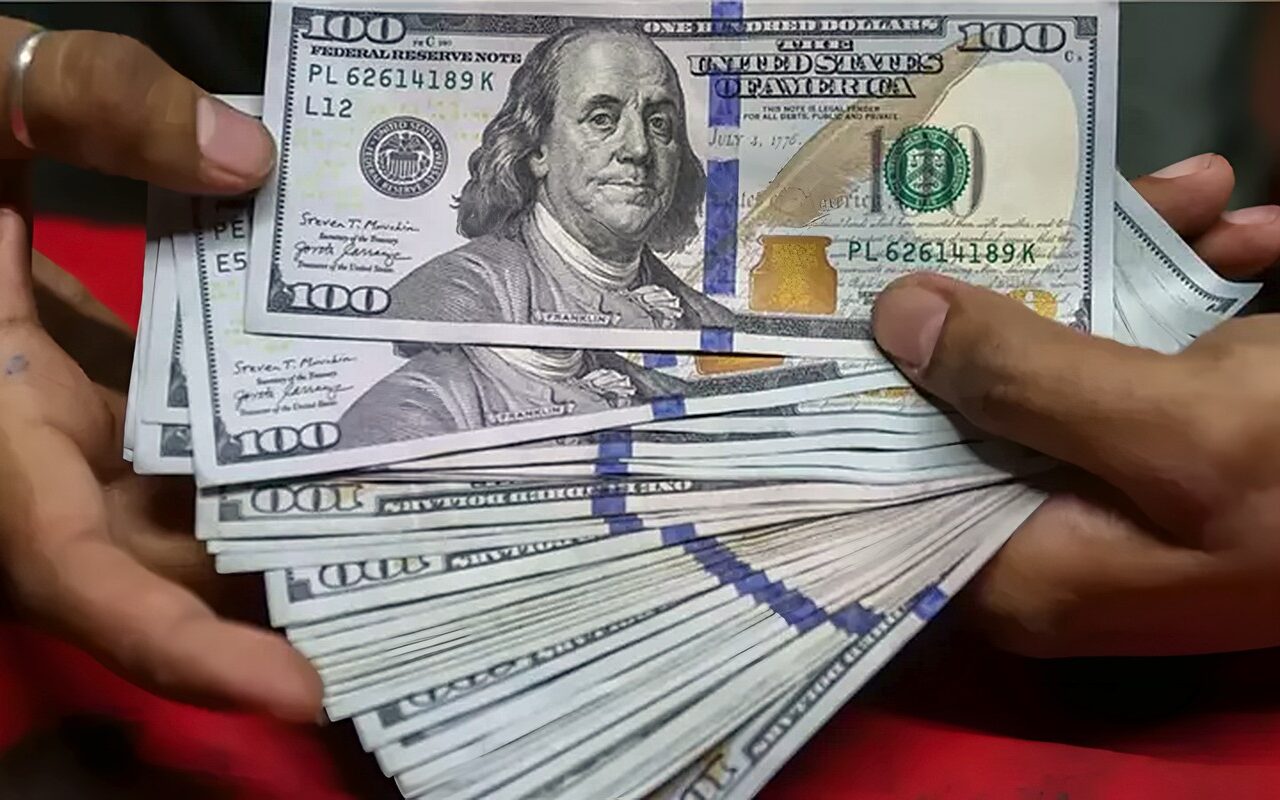 ارتفاع سعر الدولار أمام الجنيه اليوم الأربعاء 7-10-2026 في منتصف التعاملات