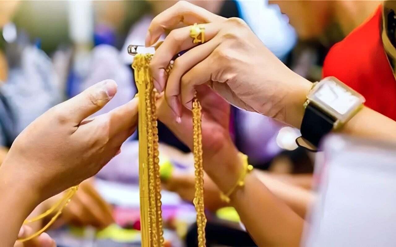 حكم قضائي يلزم فتاة برد شبكة خطيبها السابق بعد فسخ الخطوبة