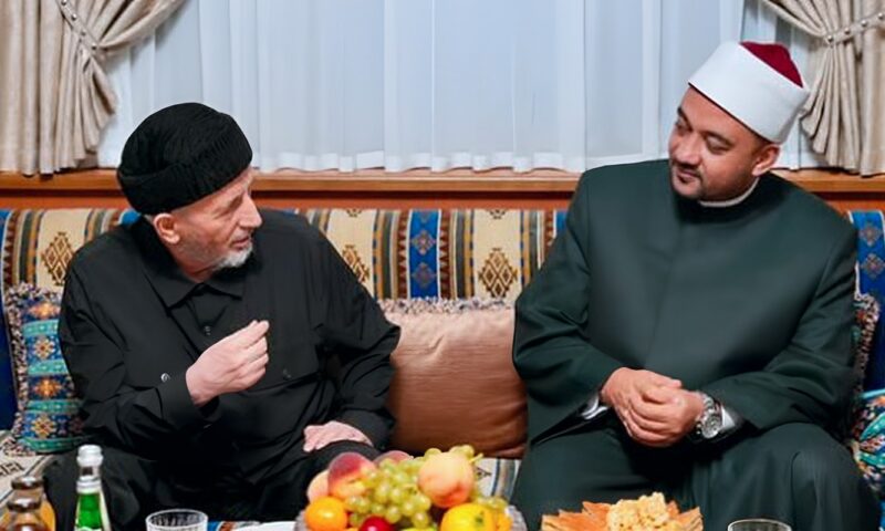 أمين الأعلى للشئون الإسلامية يزور مفتي جمهورية داغستان بروسيا الاتحادية