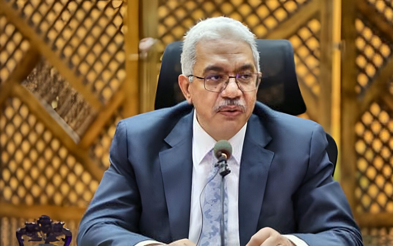 بعد حادث أليم.. رئيس جامعة الأزهر يوجه بتحرك عاجل لمتابعة الحالة الصحية لطلاب معهد دنوشر