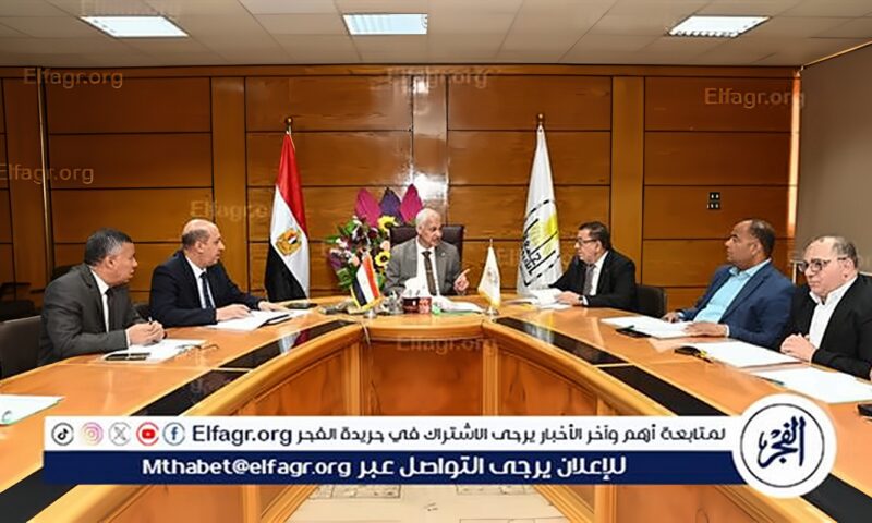 رئيس جامعة أسيوط يتابع أعمال صندوق التأمين الخاص بجامعات الوجه القبلي