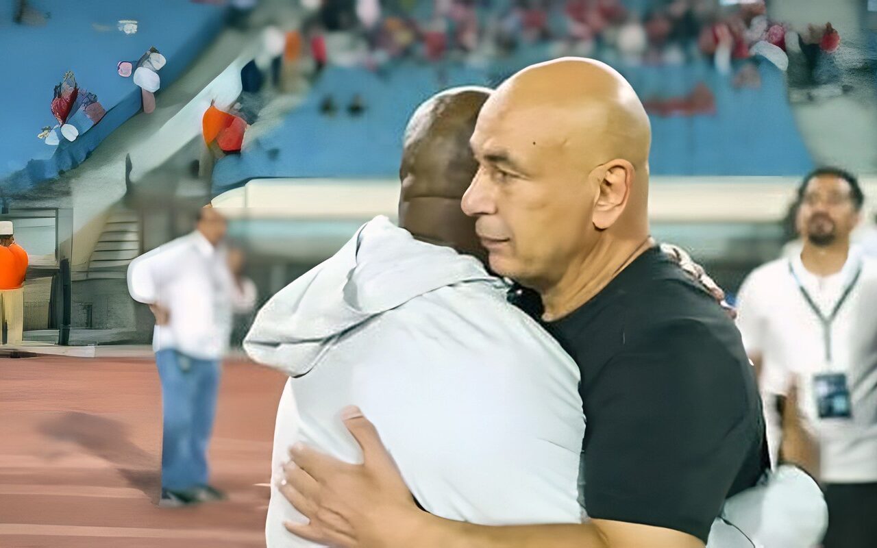في حضور رئيس جنوب إفريقيا.. استقبال الجماهير لموسيماني وحضن حسام حسن أبرز لقطات الشوط الأول بودية مصر والبافانا بافانا