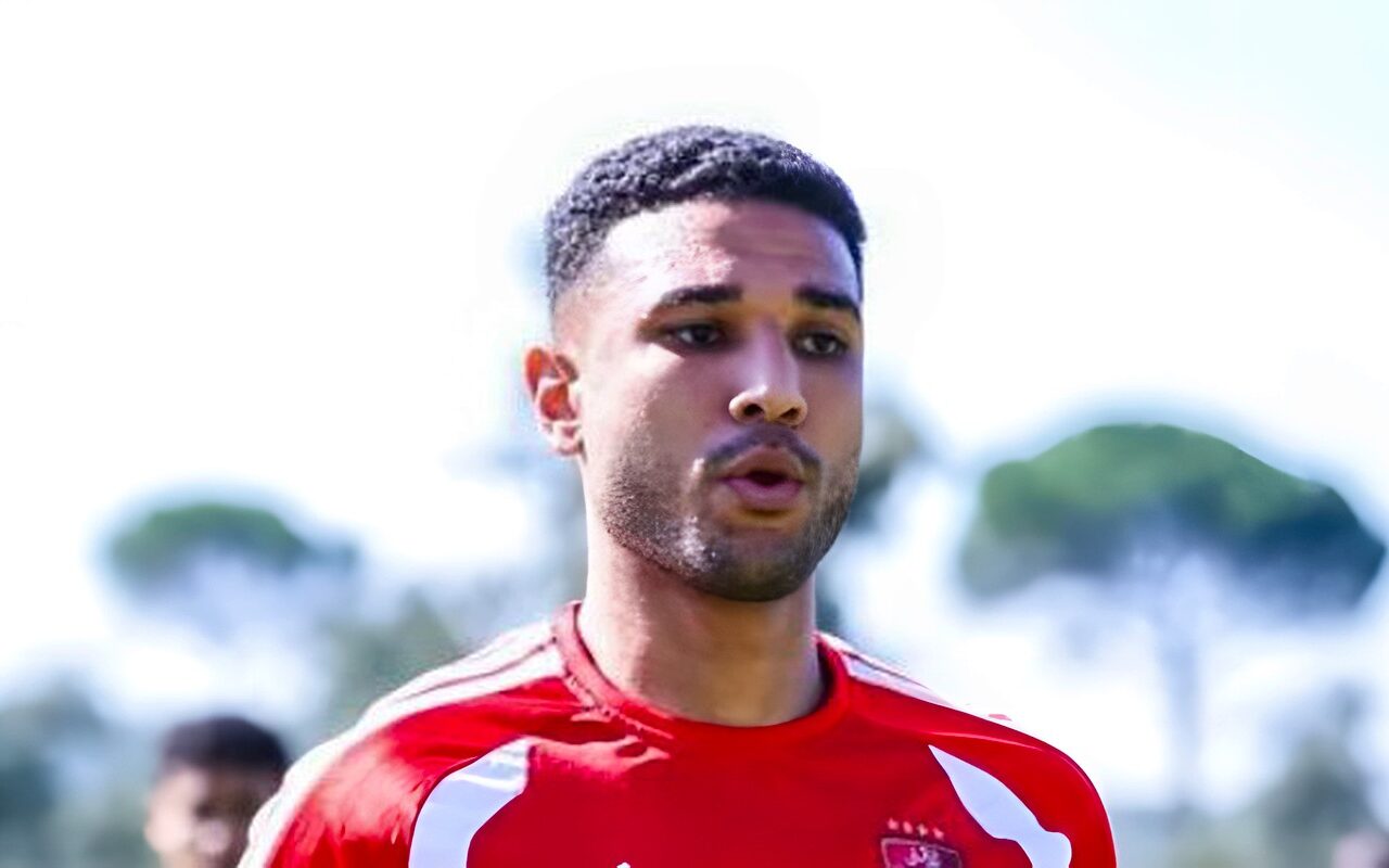 الموت يفجع نجم الأهلي قبل مواجهة الزمالك