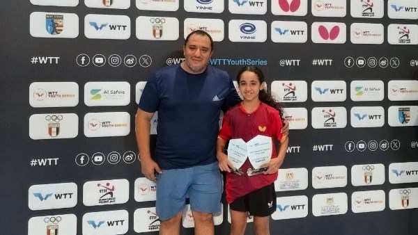 والدة زينة فاروق تنفي اعتداء مدربها عليها وتتهم مسؤولا سابقا بتنس الطاولة بتصفية حساباته