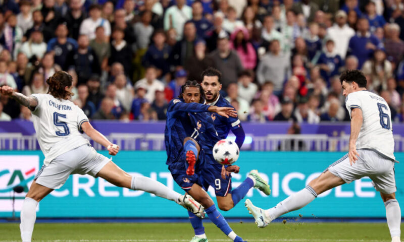 دوري الأمم الأوروربية: المنتخب الفرنسي يتعادل مع إيطاليا في أول مباراة لزيدان على أرضه