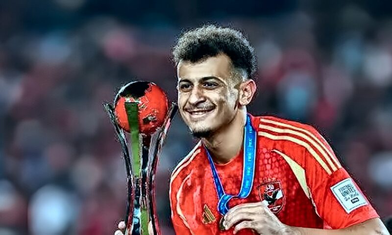 عمر الساعي كلمة السر.. مفاجأة محتملة من عموتة في قمة الأهلي والزمالك