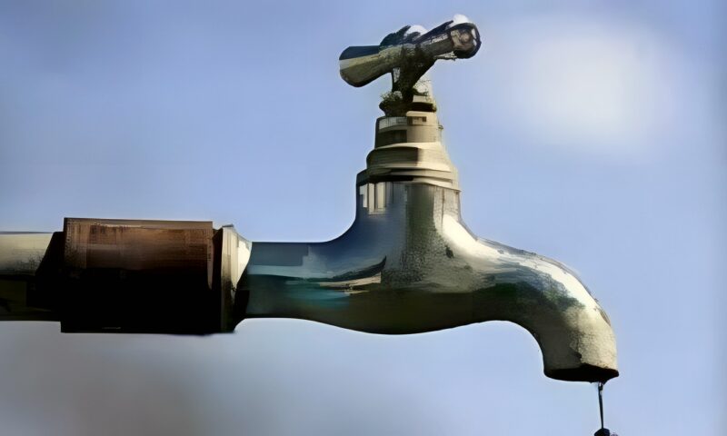 رئيس القابضة لمياه الشرب: 99.9% من المياه في مصر مطابقة للمواصفات.. ومياه الحنفية آمنة