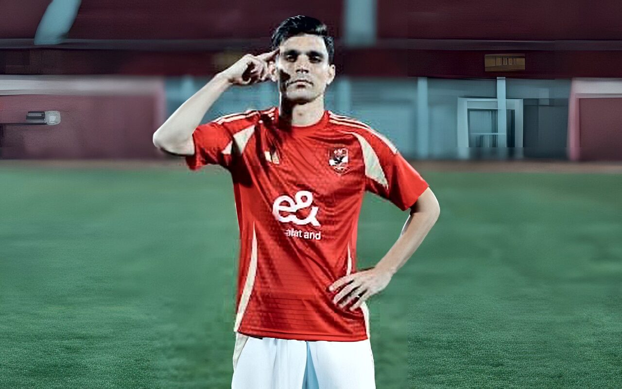 إبراهيم فايق يكشف شرط الأهلي لتجديد عقد أشرف بن شرقي