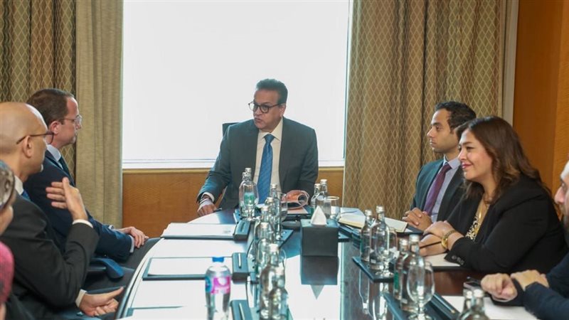 وزير الصحة يبحث نقل تكنولوجيا تصنيع لقاح المكورات الرئوية إلى مصر وتأمين احتياجات الأطفال