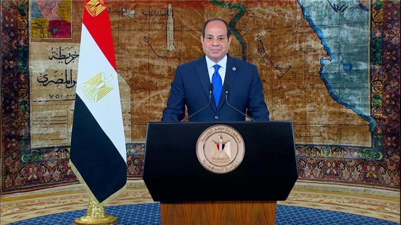 السيسي يدعو المواطنين إلى التركيز على التفاصيل والبيانات خلال منتدى مصر لتأثيرها عليهم
