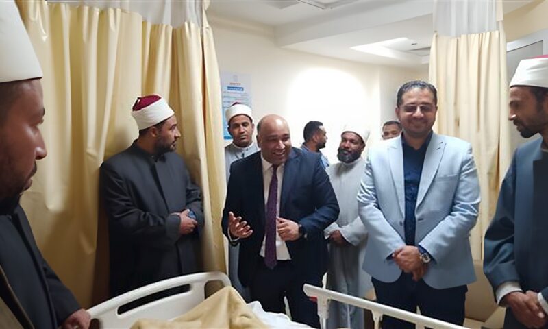 قافلة «البحوث الإسلامية» تزور مرضى مستشفى كوم أمبو.. دعم نفسي ومعنوي وترسيخ قيم الرحمة والتكافل