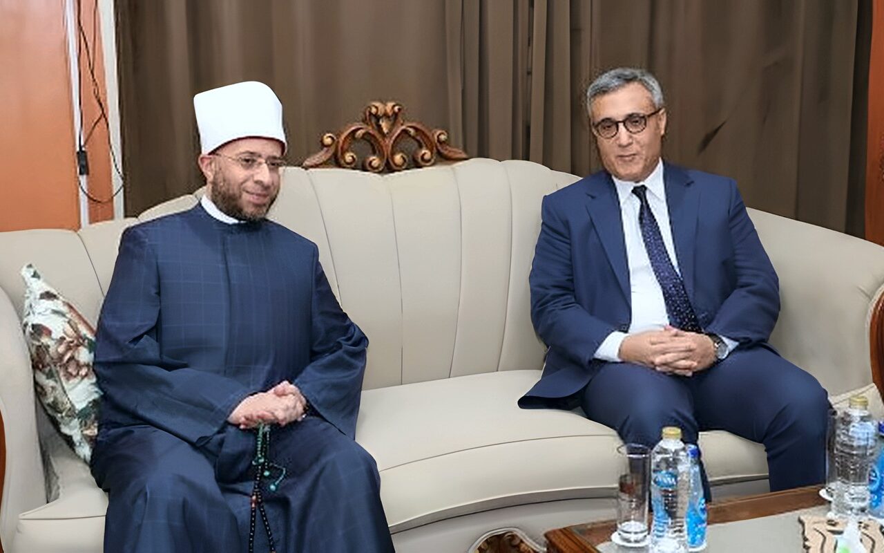 وزير الأوقاف والسفير الجزائري بالقاهرة يفتتحان الدورة التدريبية المشتركة لواعظات الجزائر ومصر