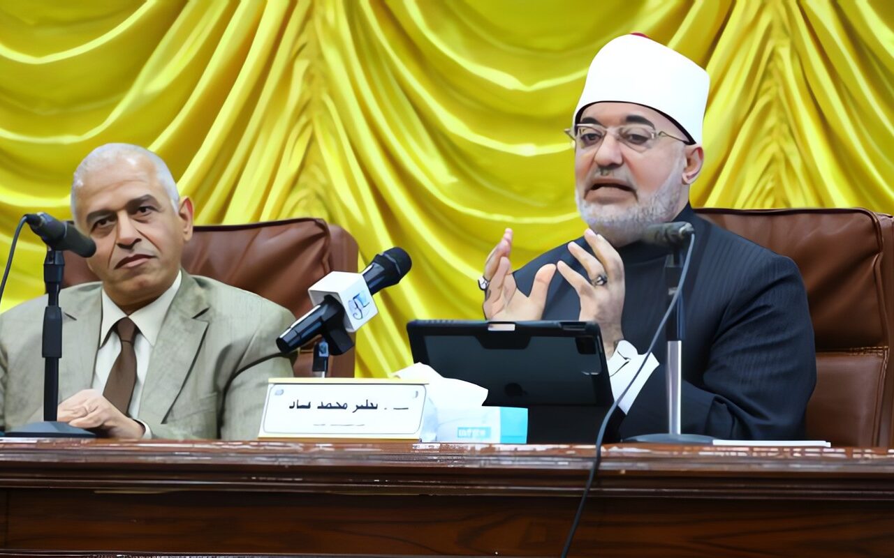 المفتي: الوعي في عصر الذكاء الاصطناعي ضرورة لحماية المجتمعات من الانحراف