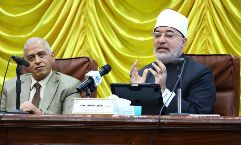 المفتي: الوعي في عصر الذكاء الاصطناعي ضرورة لحماية المجتمعات من الانحراف