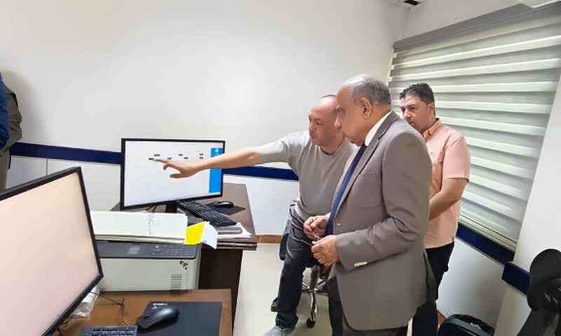 وزير الكهرباء يتفقد شبكات العاشر من رمضان ويوجه بمراجعة معدلات الاستهلاك