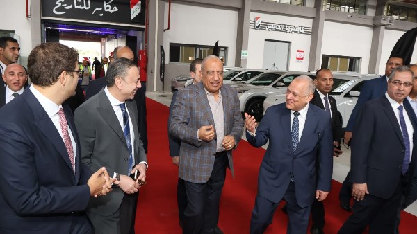 وزيرا الكهرباء والصناعة يشهدان إطلاق إنتاج أول سيارة كهربائية بنسبة مكون محلي تصل إلى 45% بمصانع شركة النصر لصناعة السيارات