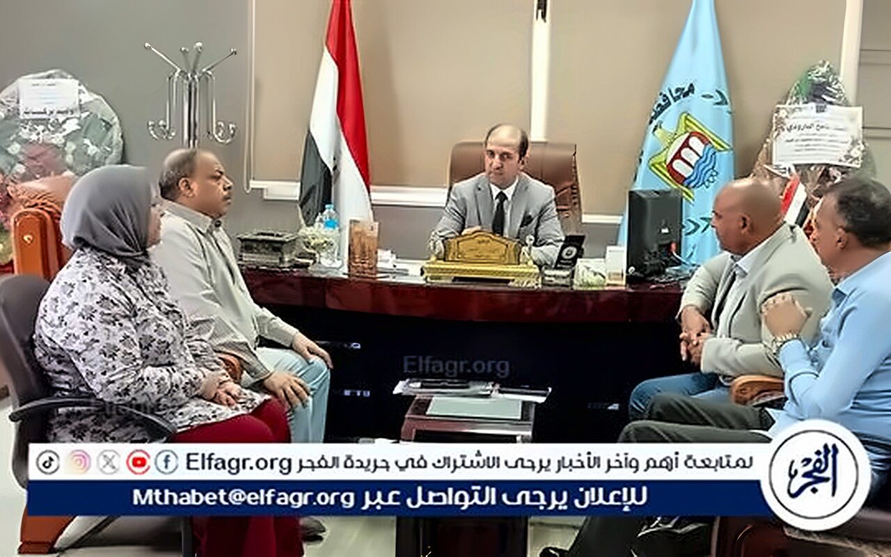 وكيل شباب ورياضة أسيوط يلتقي مدربى مشروع مشواري للاستماع لمقترحتهم