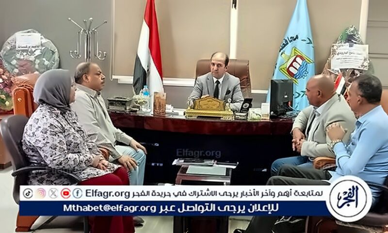 وكيل شباب ورياضة أسيوط يلتقي مدربى مشروع مشواري للاستماع لمقترحتهم