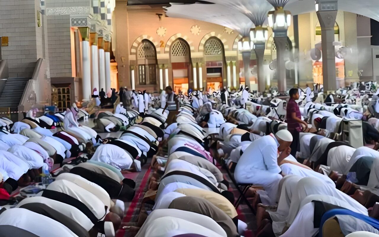 موعد أذان العشاء اليوم الثلاثاء 20 -10 -2026 في القاهرة والمحافظات