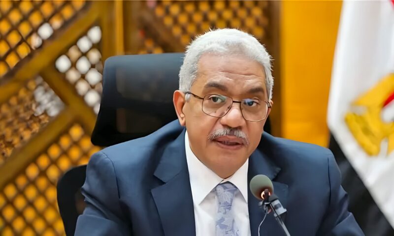 بالأسماء.. تعيين 31 من خريجي الأزهر بالهيئات القضائية ورئيس الجامعة يهنئهم