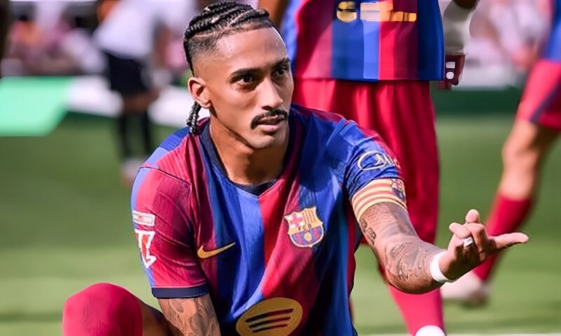 رافينيا يصل المدينة الرياضية ببرشلونة والفريق يحسم موقفه أمام خيتافي (فيديو)