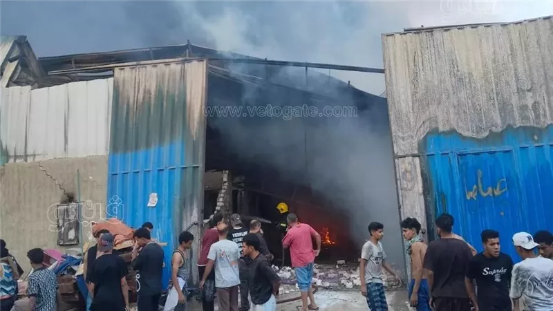 حريق هنجرين في شارع مؤسسة الزكاة بالمرج (صور)