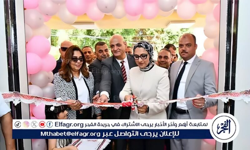 وزيرة التنمية المحلية والبيئة ومحافظ الوادي الجديد تفتتحان المركز التكنولوجى بديوان عام المحافظة