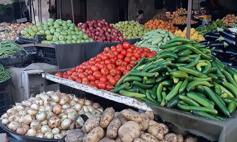 سعر الخضار اليوم، ارتفاع 6 أصناف منهم البطاطس والخيار والبصل واستقرار الطماطم